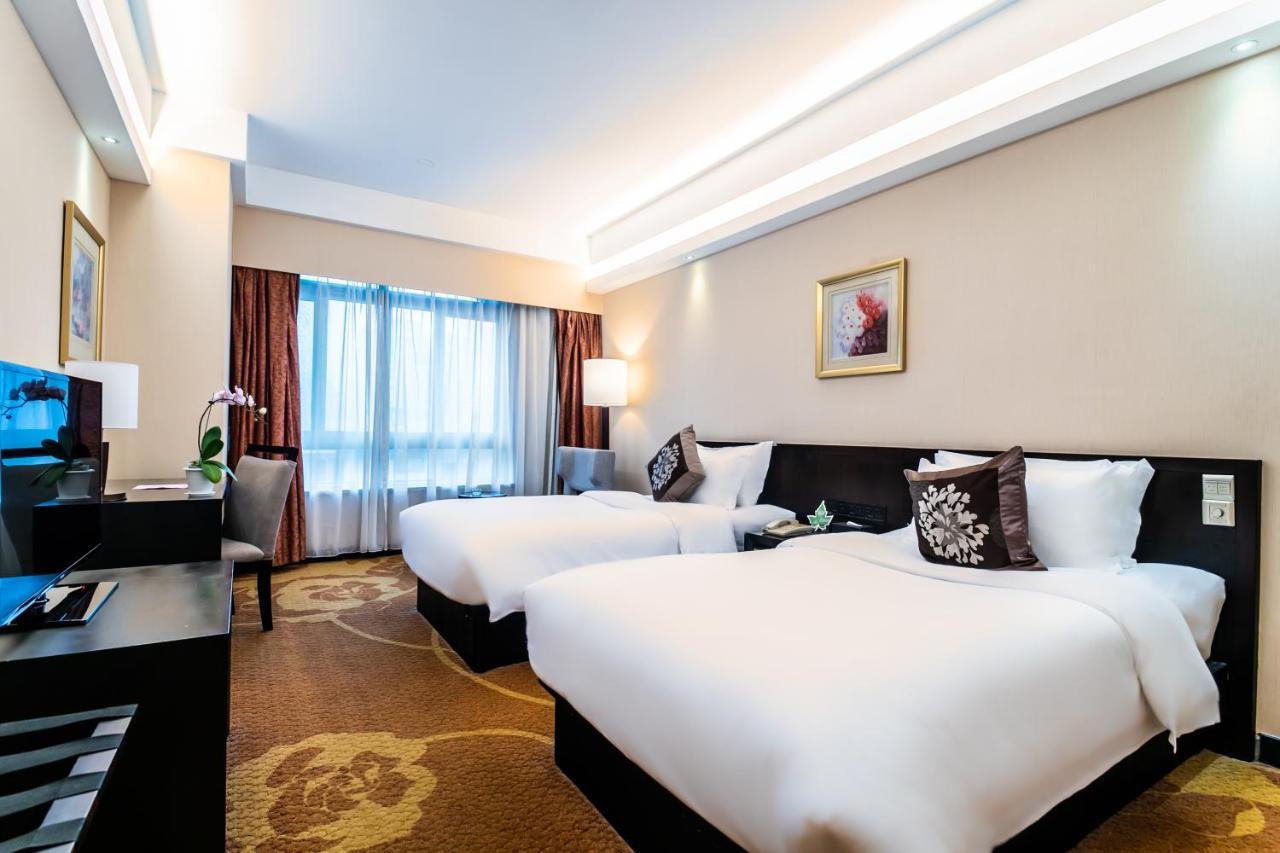 Landmark International Hotel Canton Esterno foto