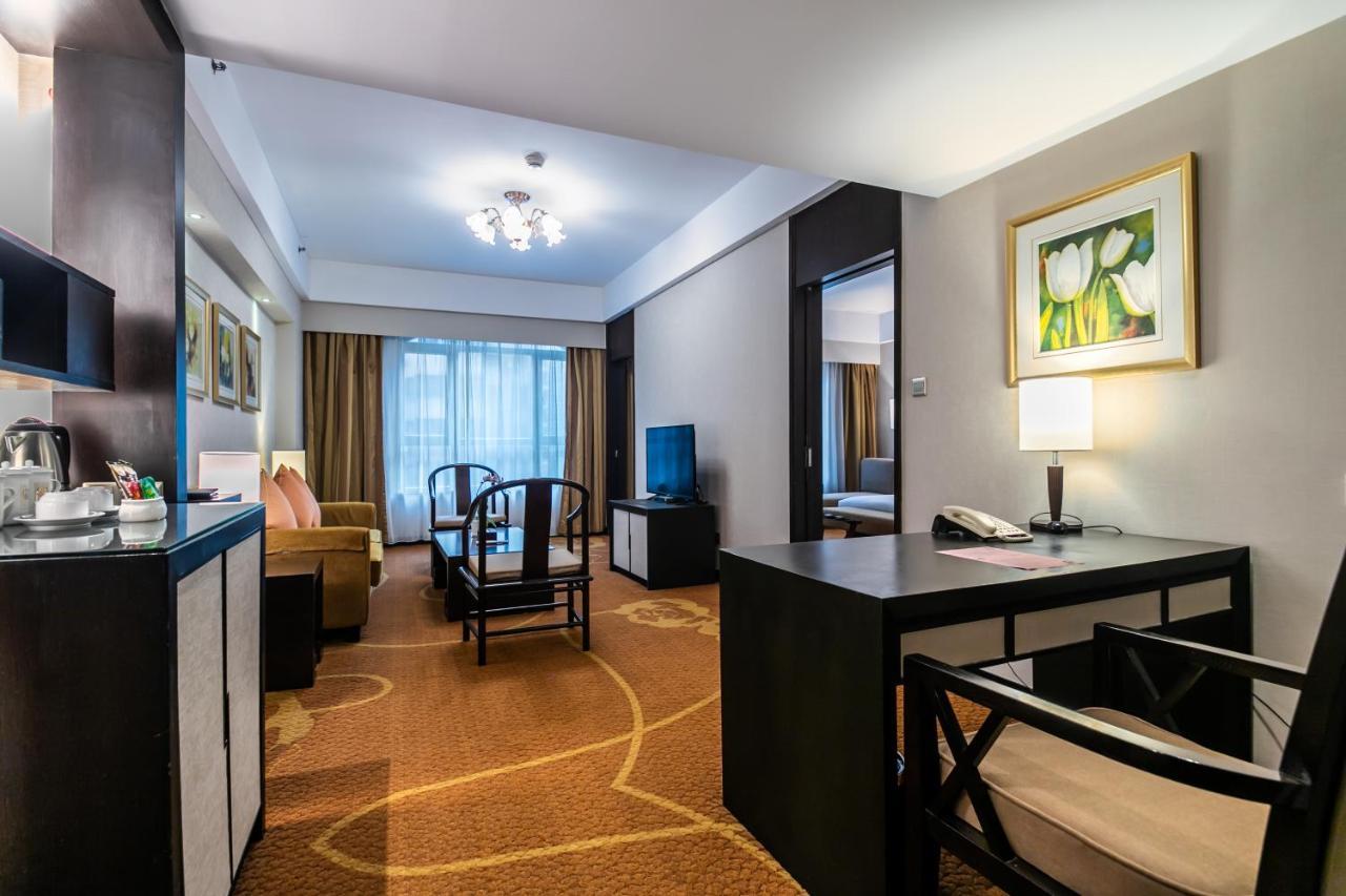 Landmark International Hotel Canton Esterno foto
